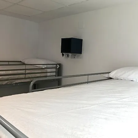 Hostel Pundak Valle Del Jerte *
